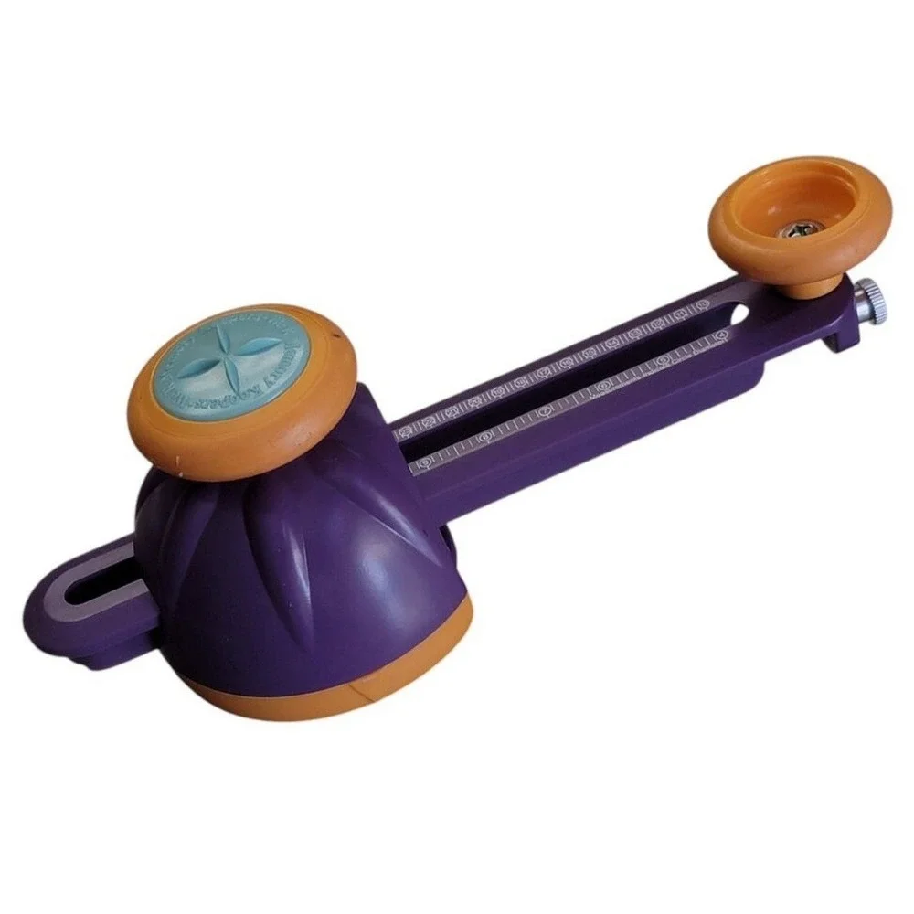 We R Memory Keepers Magnetic Circle Cutter Crafters Ultimate‎ Cutting Tools